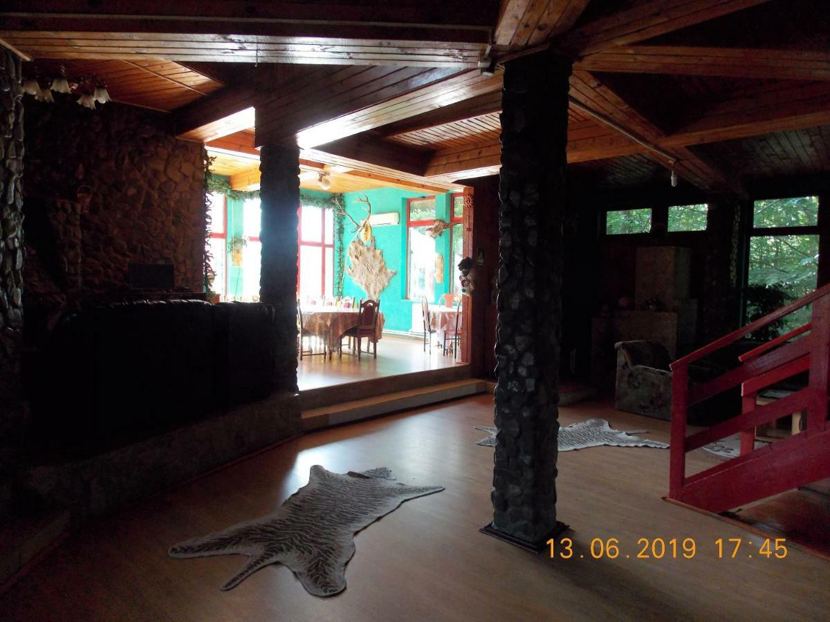 Barlogul Ursilor Lepsa Otel Dış mekan fotoğraf